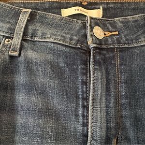 Levi’s 711 Skinny Jeans - Medium Indigo Wash